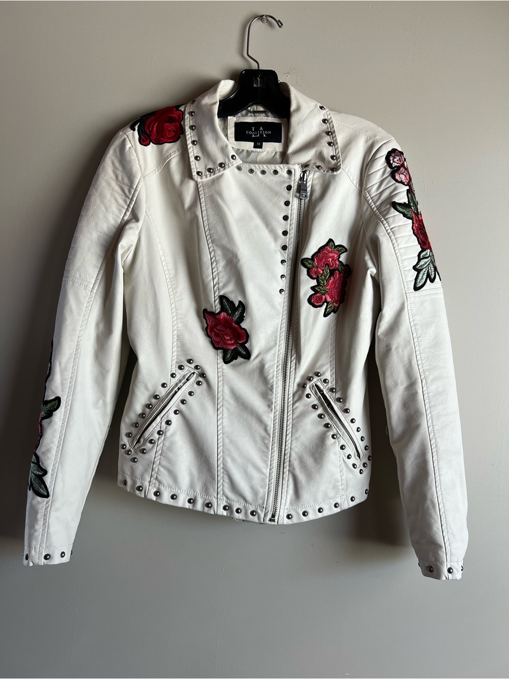 Coalition Women’s Size Medium Faux leather Jacket Embroidered Roses White Y2K